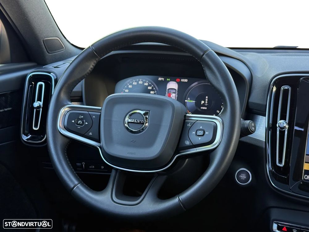 Volvo XC 40 T5 Twin Engine DKG Momentum Pro - 21