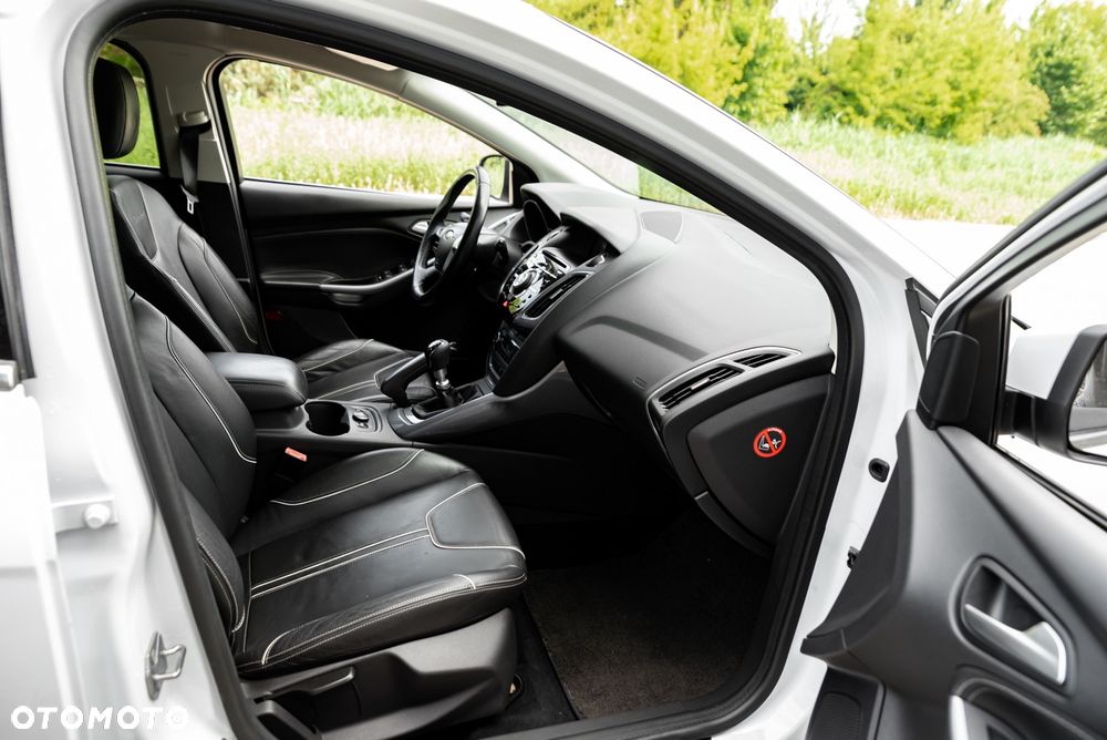 Ford Focus 1.6 EcoBoost Start-Stopp-System Titanium - 24