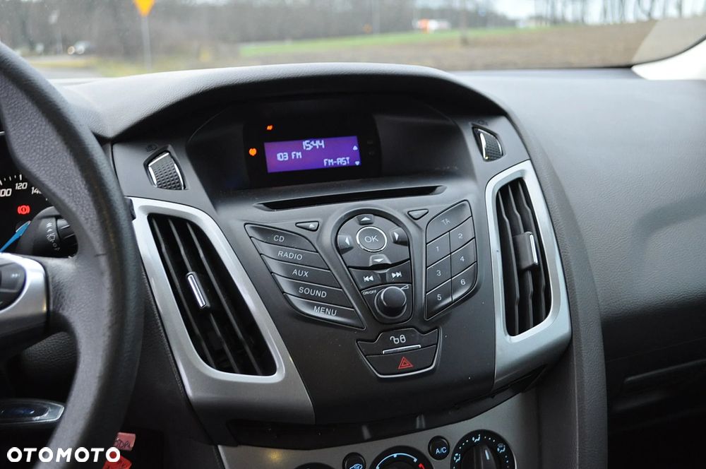 Ford Focus 1.6 EcoBoost Titanium - 32