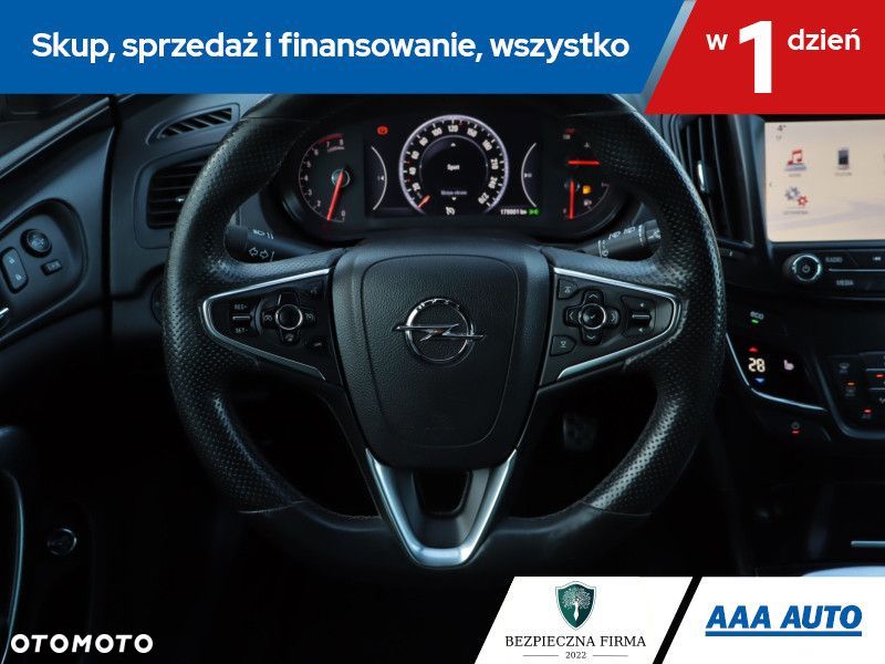 Opel Insignia - 18