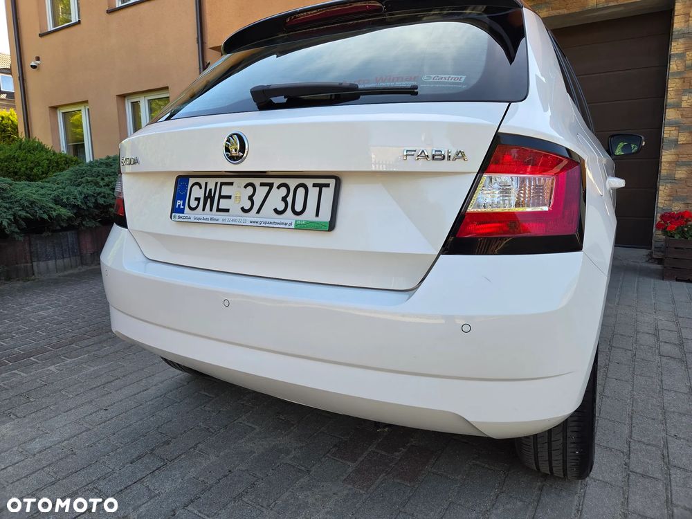 Skoda Fabia 1.2 TSI Black Edition DSG - 9