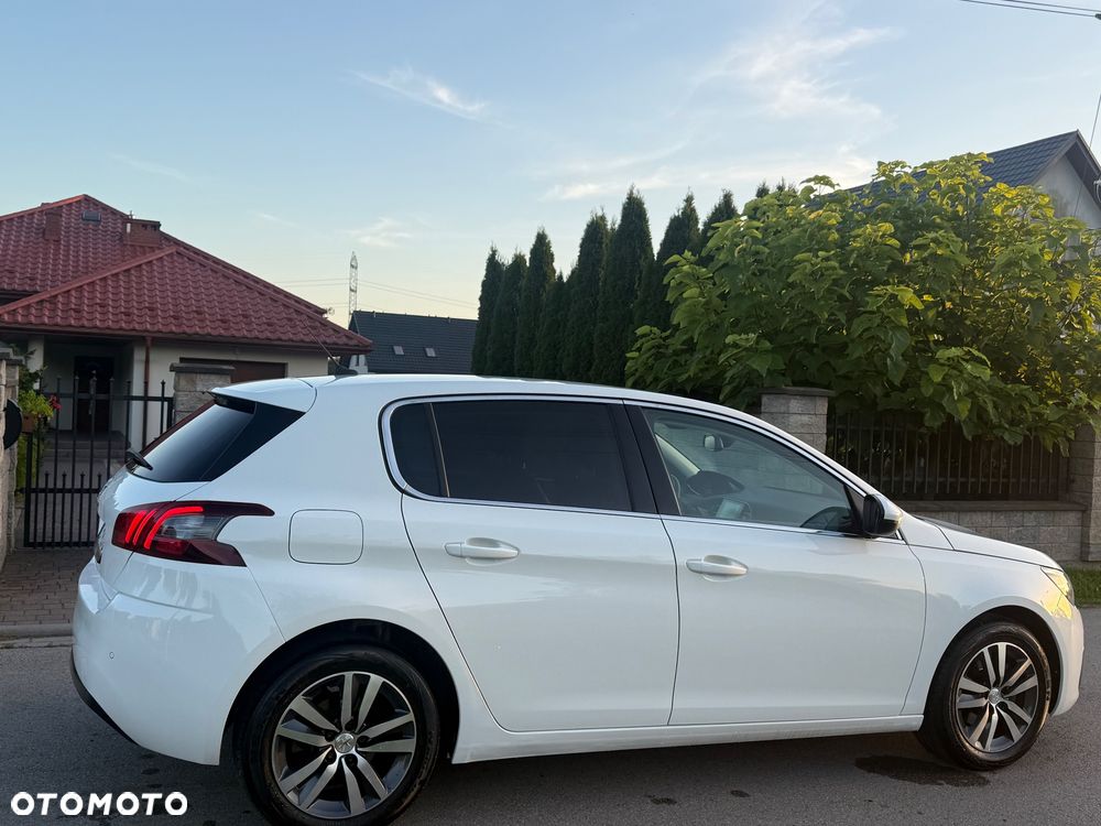 Peugeot 308 1.2 PureTech Allure S&S - 26