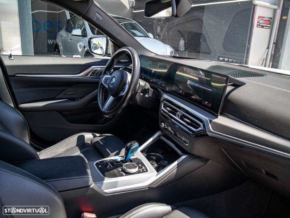 BMW i4 eDrive40 Pack Desportivo M - 33