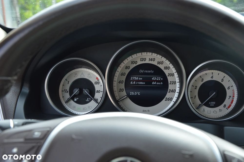 Mercedes-Benz Klasa E - 13