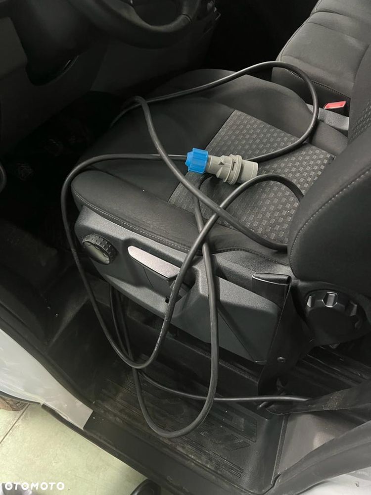 Ford Transit - 24