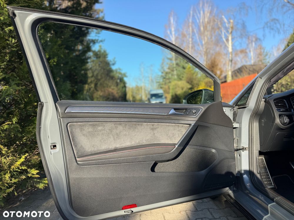 Volkswagen Golf 2.0 TSI GTI TCR DSG - 20