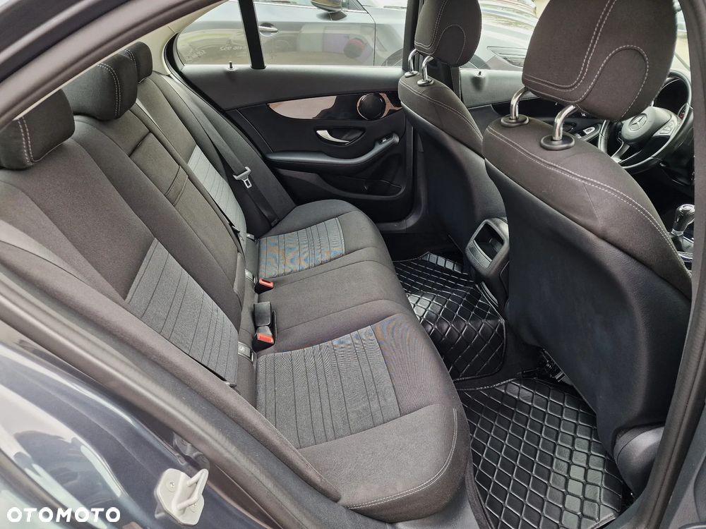 Mercedes-Benz Klasa C 180 (BlueTEC) d - 19