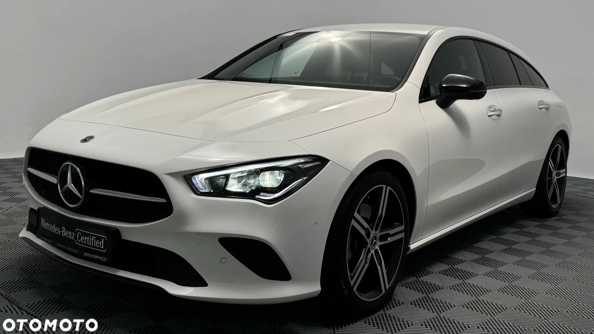 Mercedes-Benz CLA 200 Progressive 7G-DCT - 26