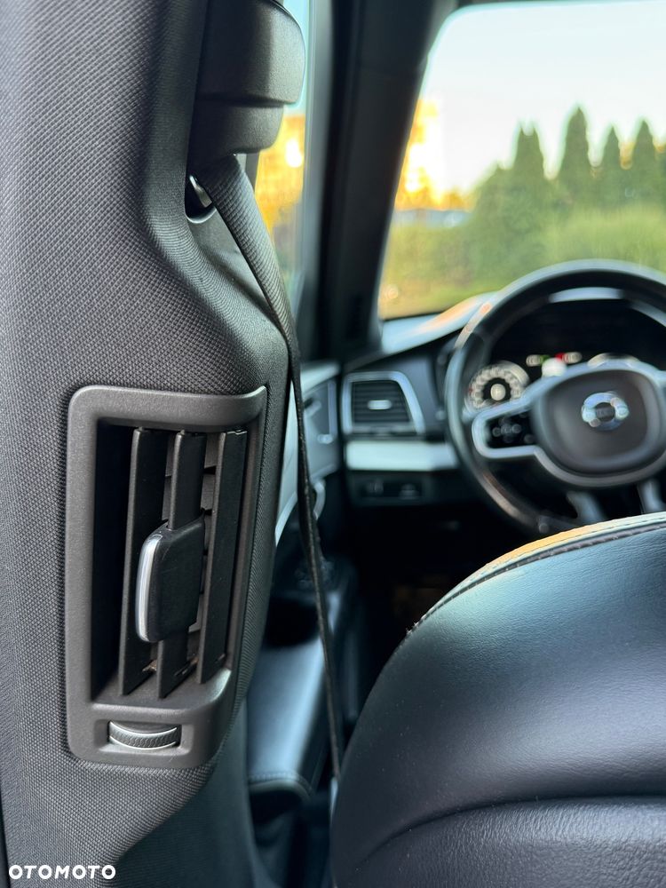 Volvo XC 90 D5 AWD R-Design - 14