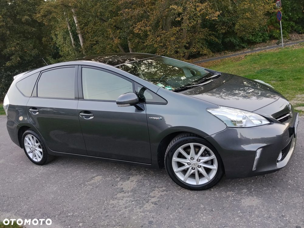 Toyota Prius+ (Hybrid) Executive - 17