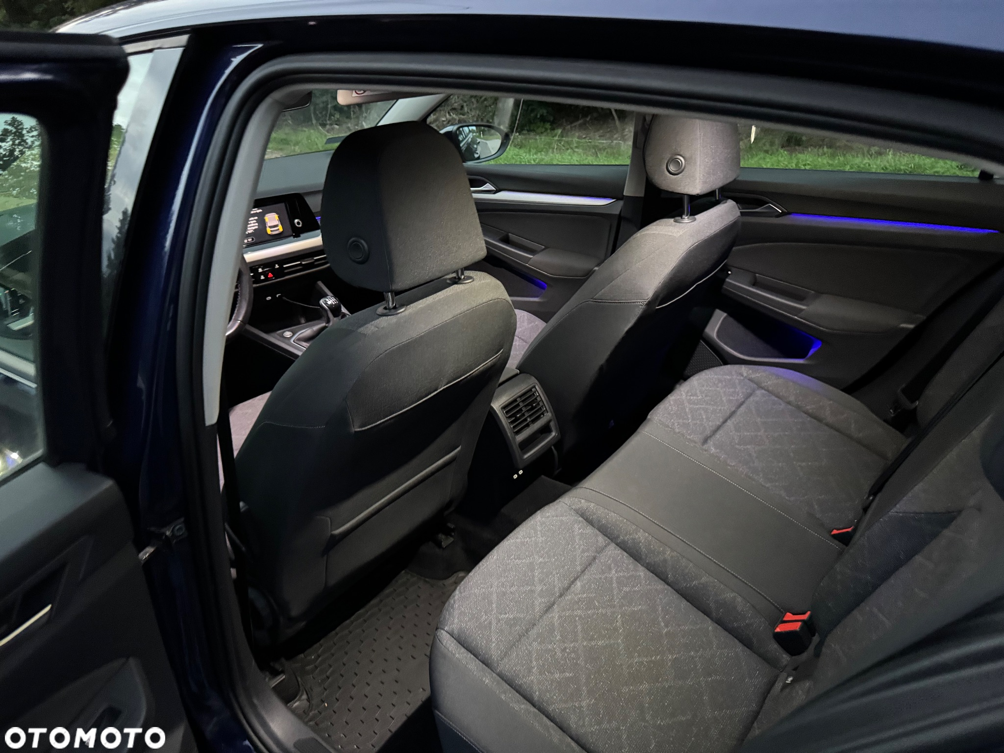 Volkswagen Golf VIII 1.5 TSI EVO Life - 11