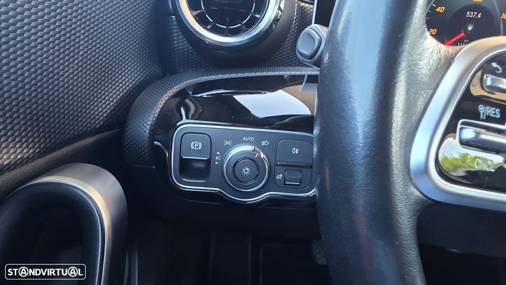Mercedes-Benz A 180 d Progressive Aut. - 31