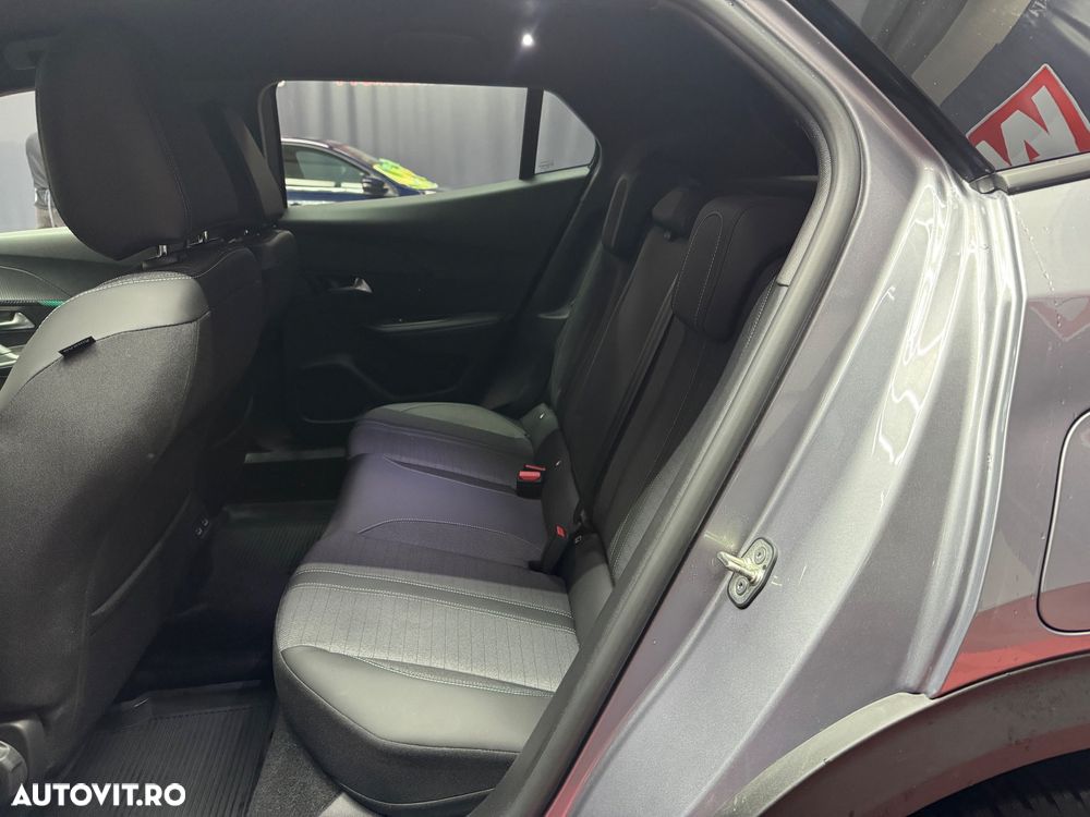 Peugeot 2008 - 13