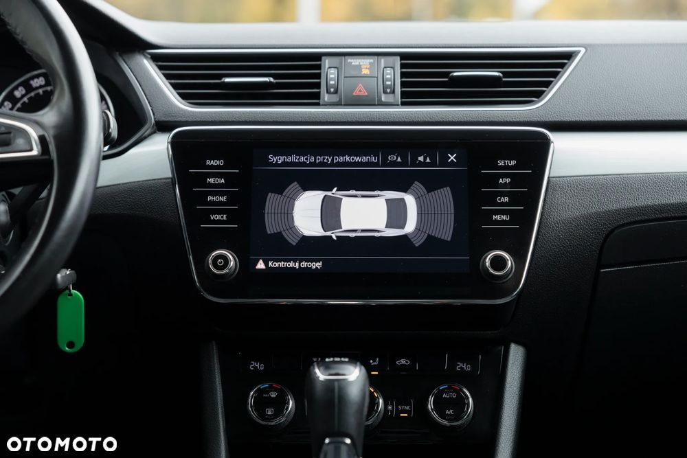 Skoda Superb 2.0 TDI Ambition DSG - 18