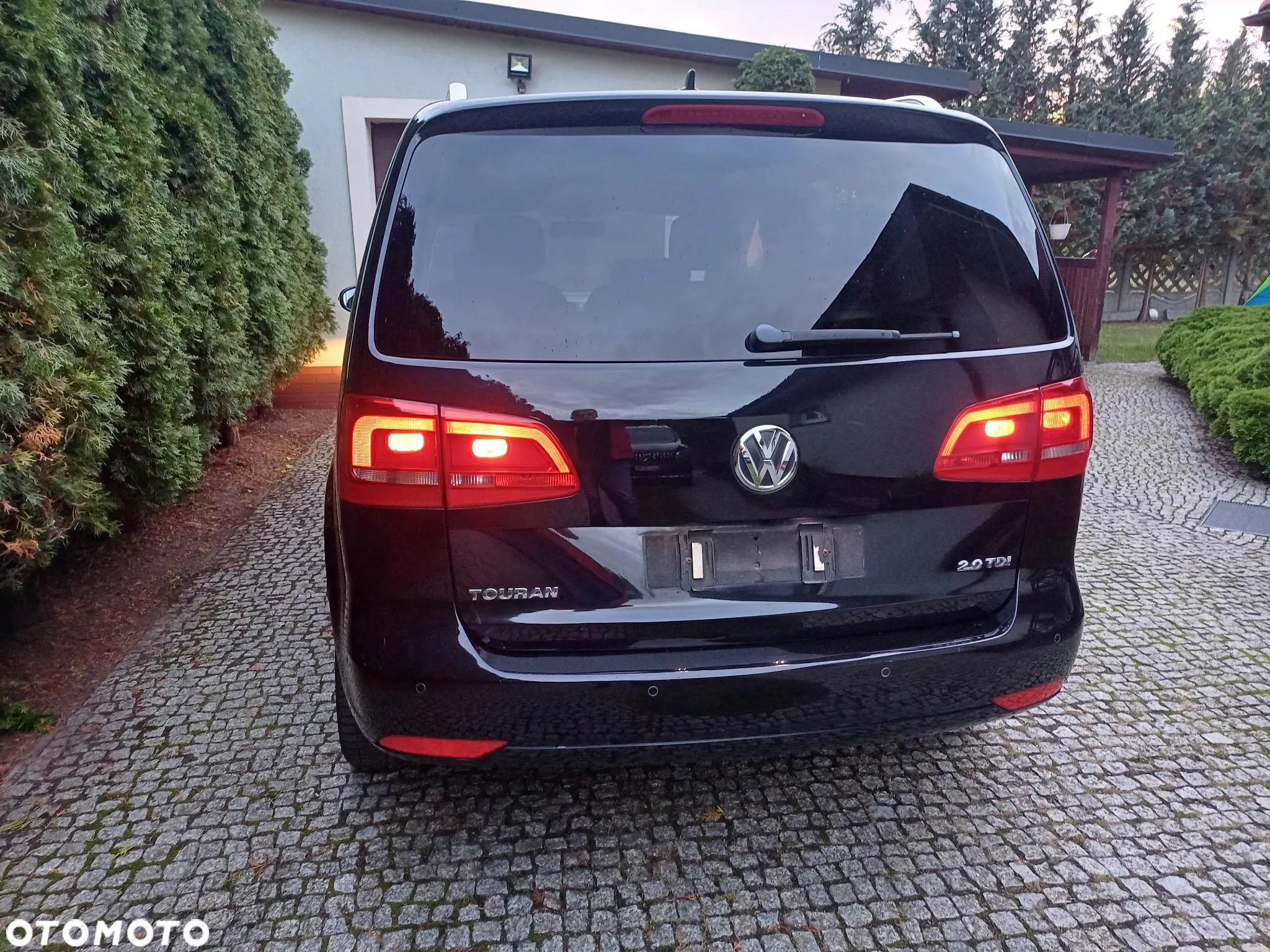 Volkswagen Touran 2.0 TDI DPF BlueMotion Technology DSG Life - 6