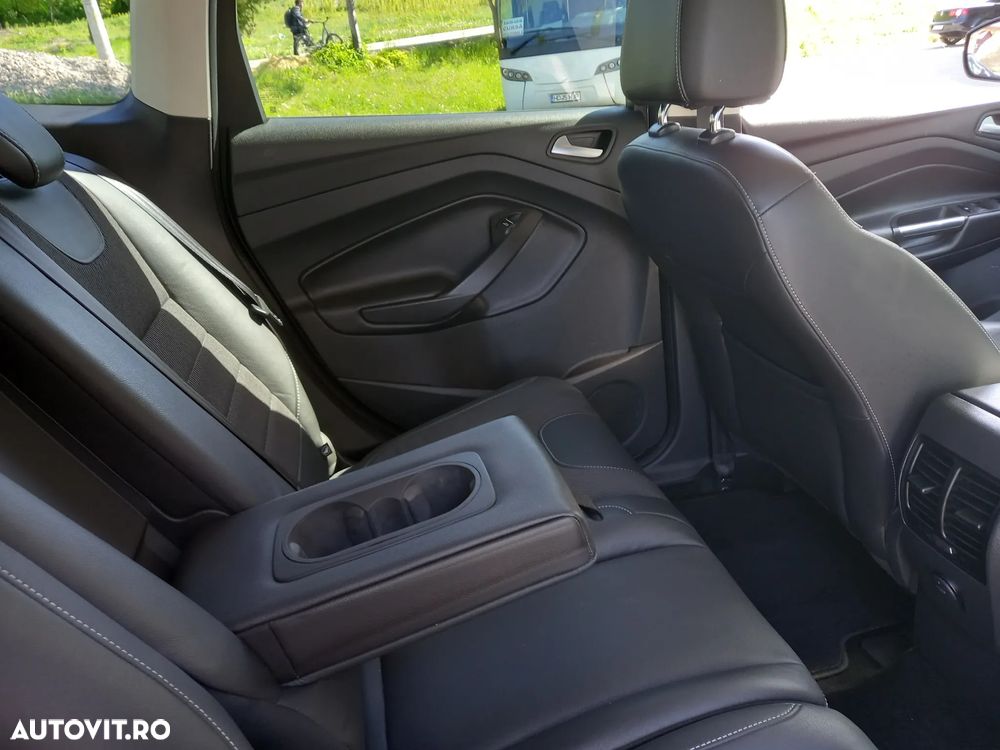 Ford Kuga 2.0 TDCi 4x4 Aut. Titanium - 8