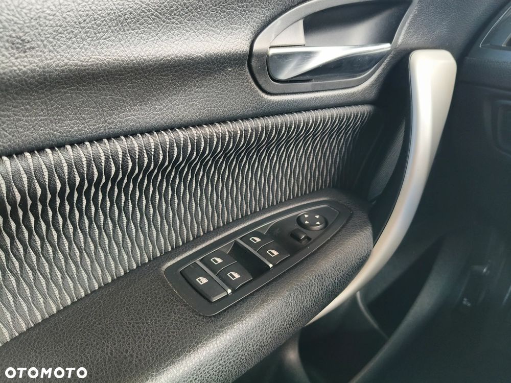 BMW Seria 1 116d Advantage - 28