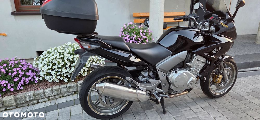 Honda CBF - 4
