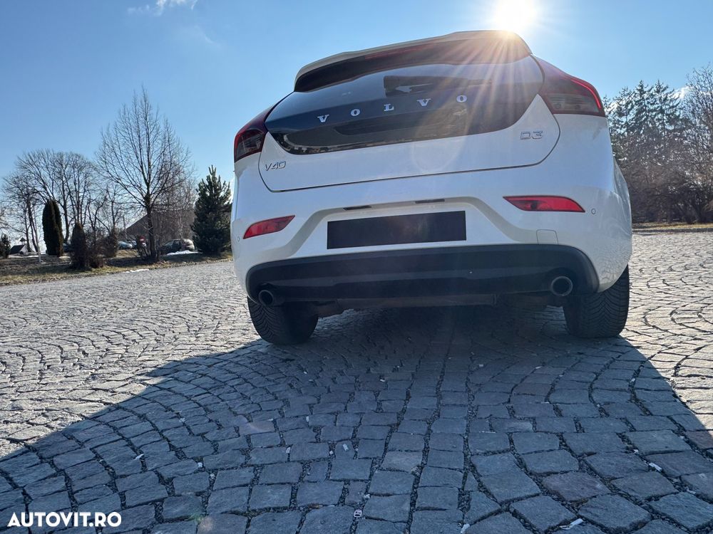 Volvo V40 D3 Aut. Momentum - 7