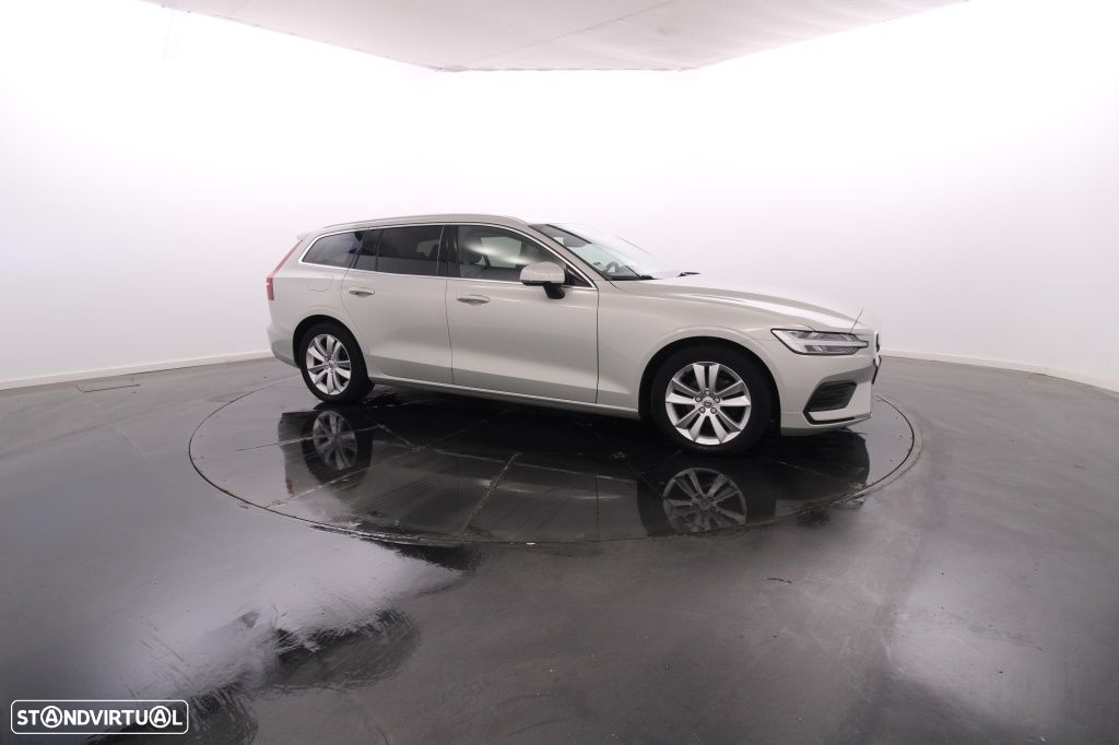 Volvo V60 2.0 D3 Momentum Plus - 10