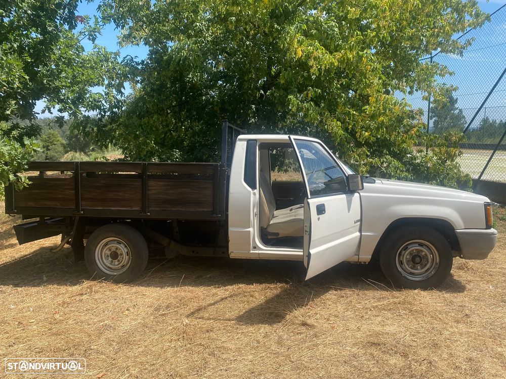 Mitsubishi L200 2.5 D - 1