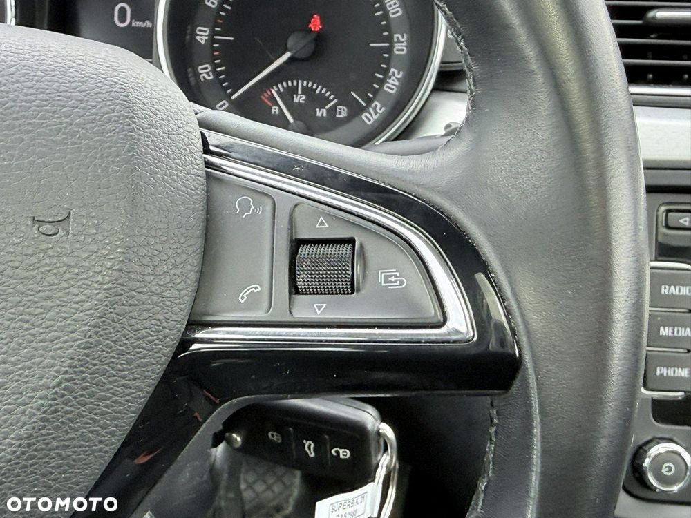 Skoda Superb 1.6 TDI Business - 25