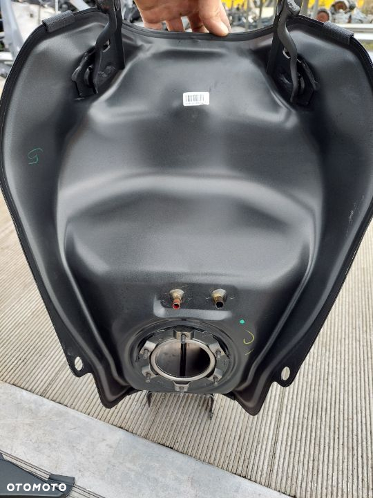 HONDA CBR 650 R zbiornik paliwa ogon owiewka osłona wydechu - 7