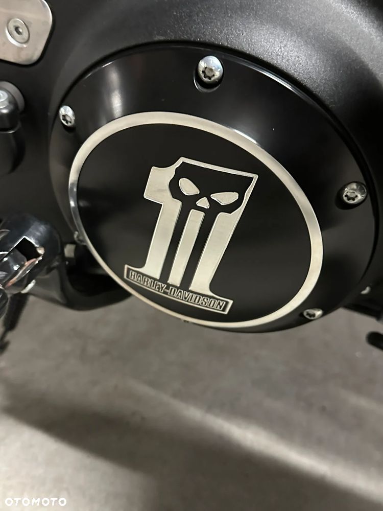 Harley-Davidson Sportster Iron 883 - 10