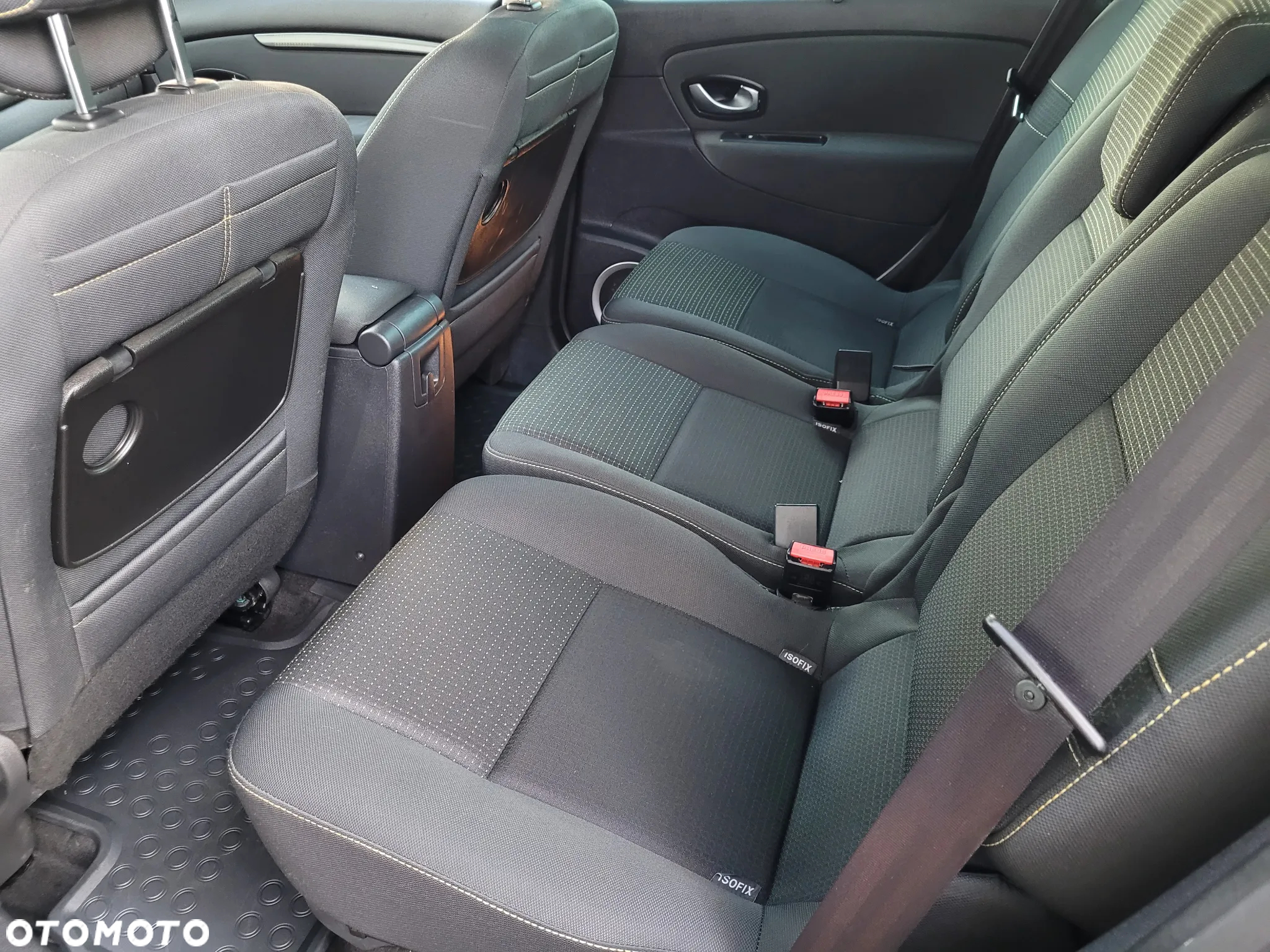 Renault Scenic TCe 130 Dynamique - 17