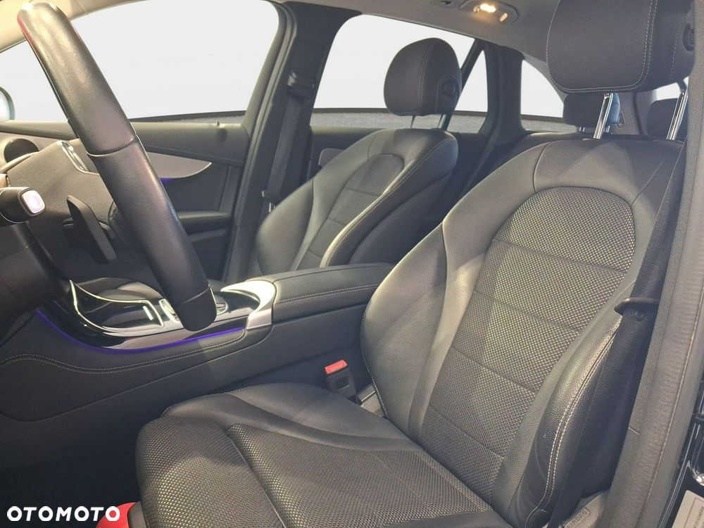 Mercedes-Benz GLC - 11