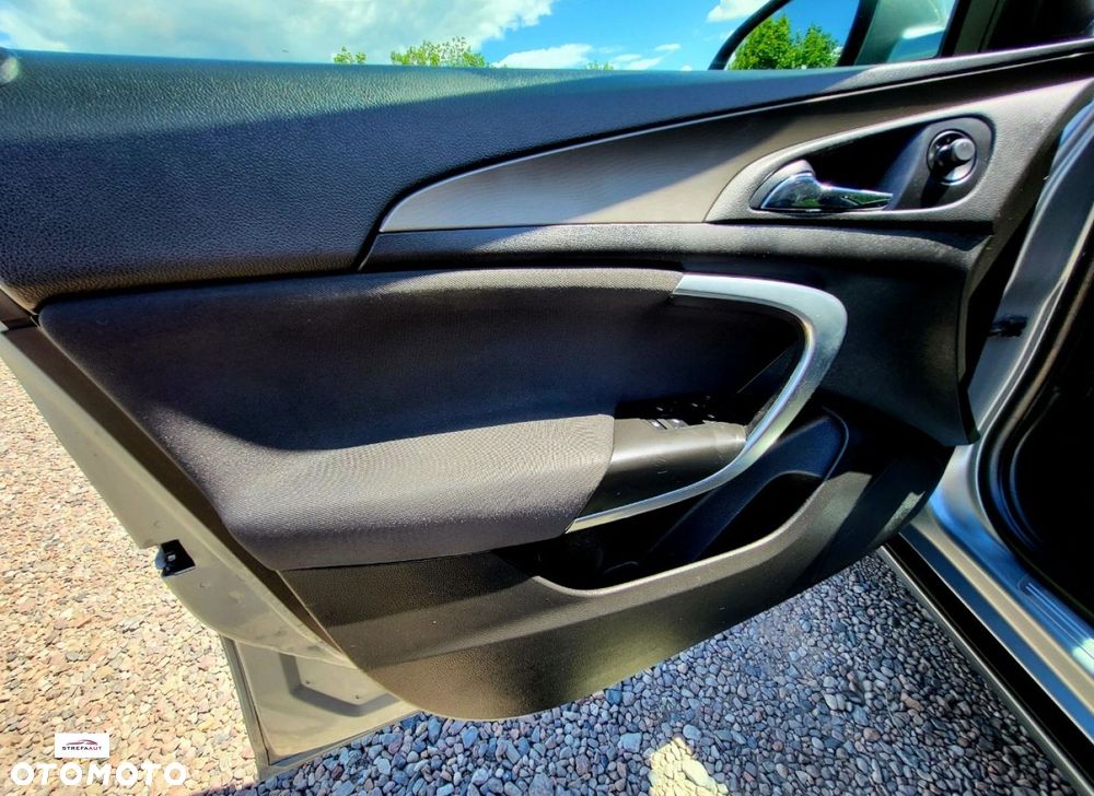 Opel Insignia - 12