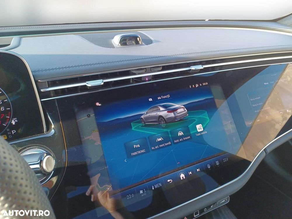 Mercedes-Benz E 400e 4Matic 9G-TRONIC - 21