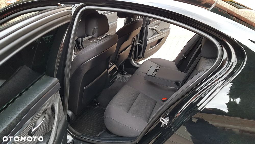 BMW Seria 5 520d Modern Line - 8
