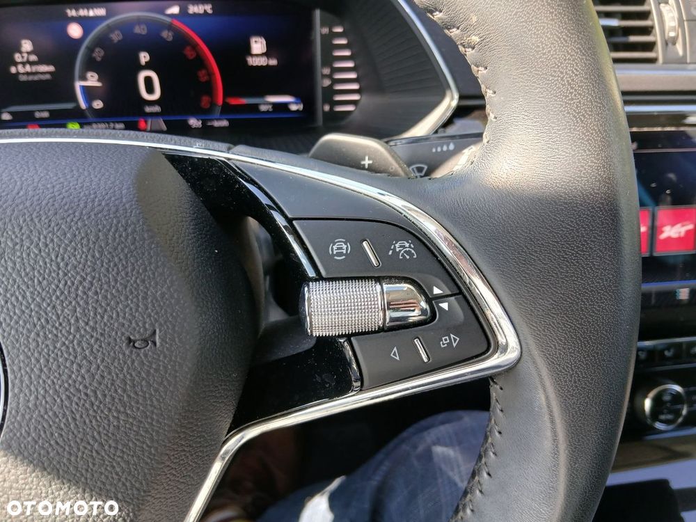 Skoda Superb 2.0 TDI SCR L&K DSG - 15