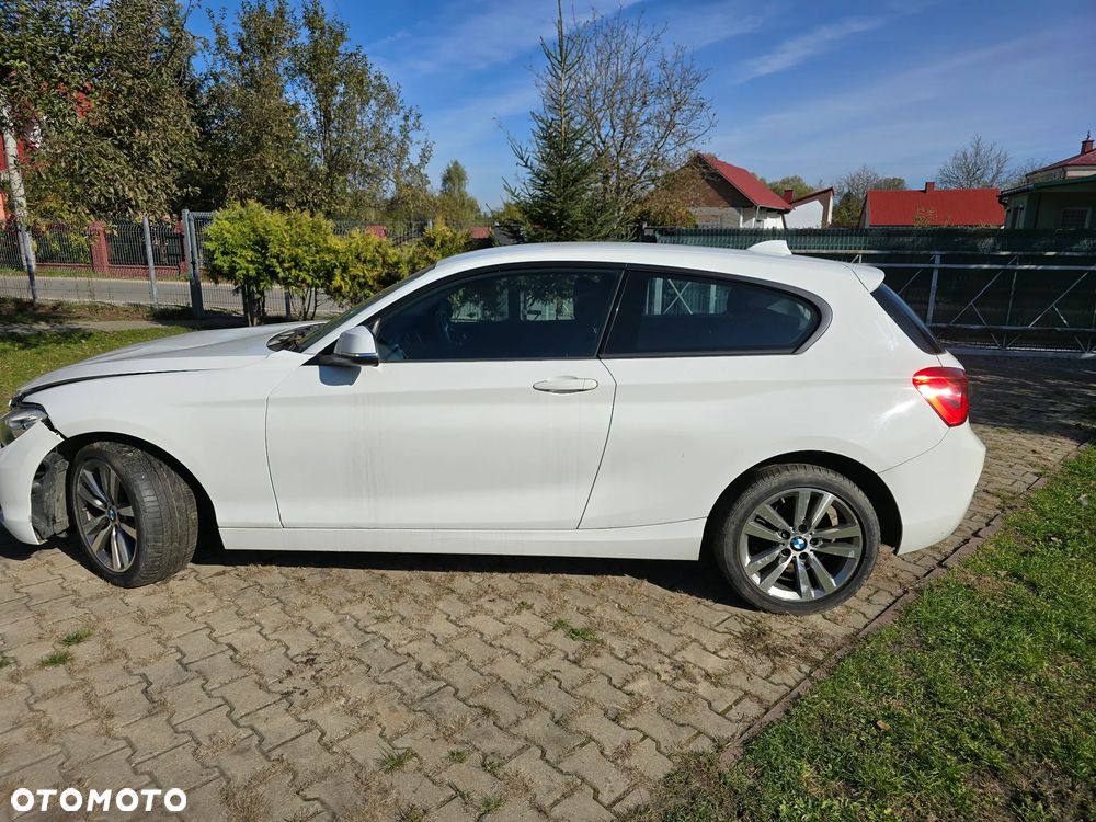 BMW Seria 1 116d Sport Line - 13