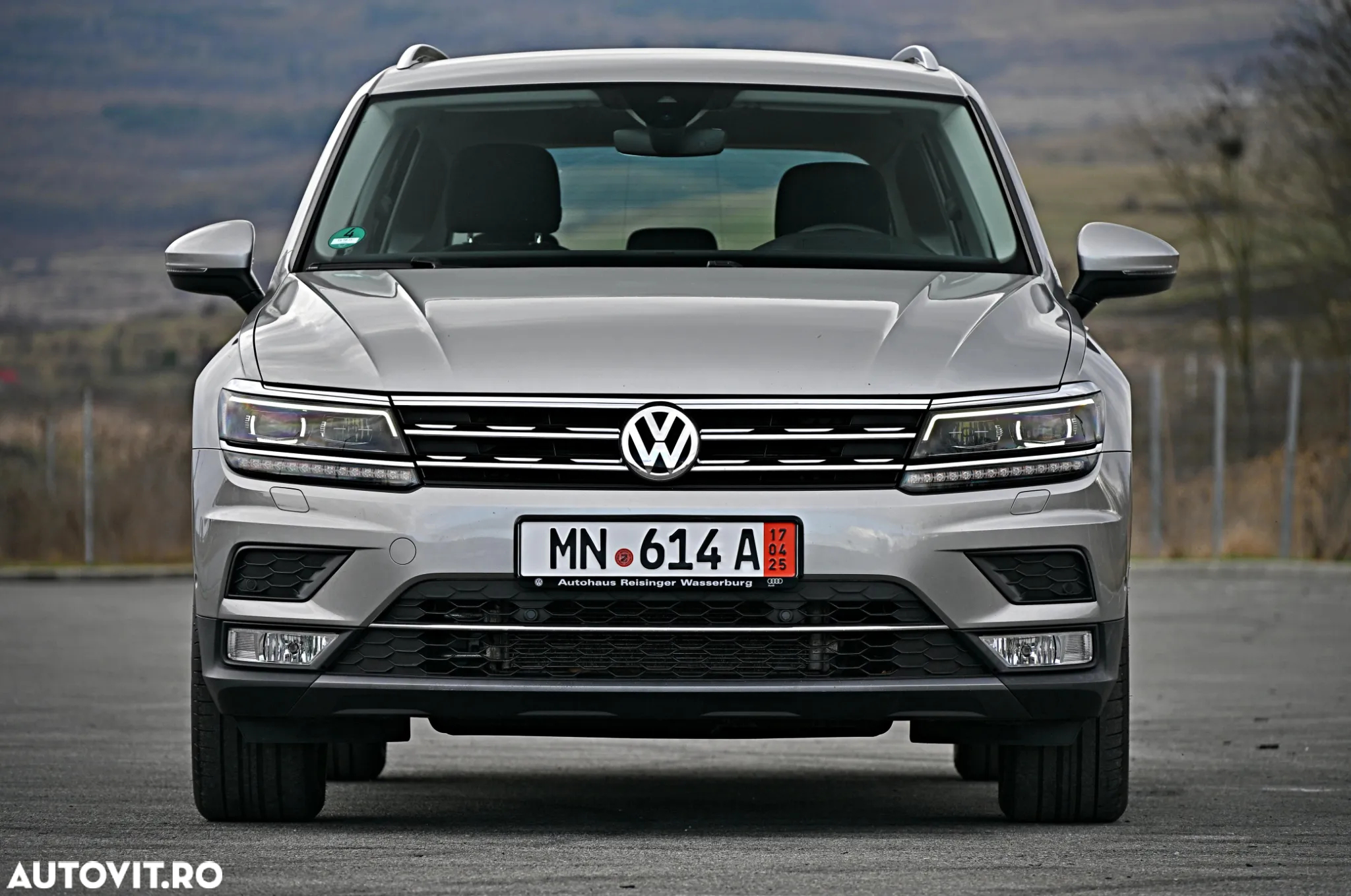 Volkswagen Tiguan - 27