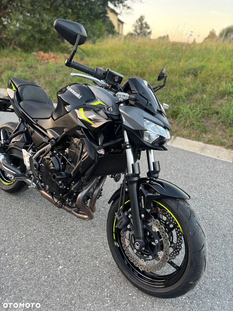Kawasaki Z 650 - 18