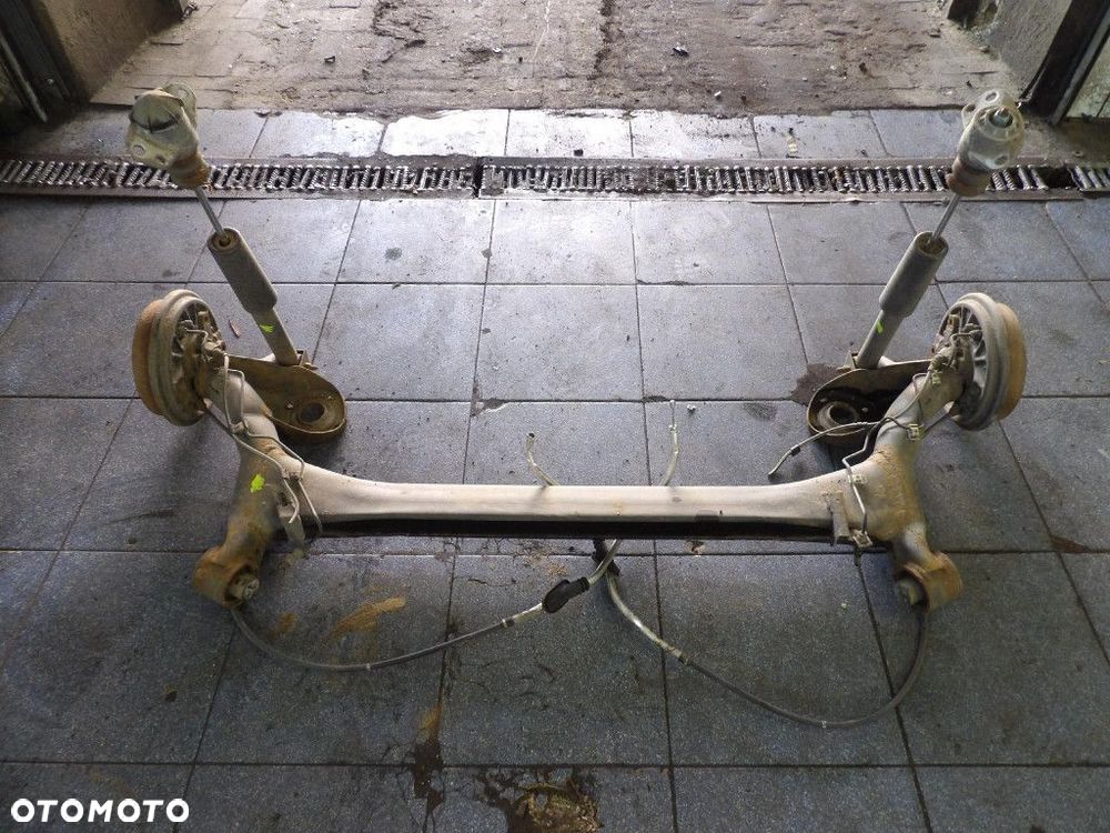 SKODA FABIA III 3 KOMBI TYLNA BELKA - 1