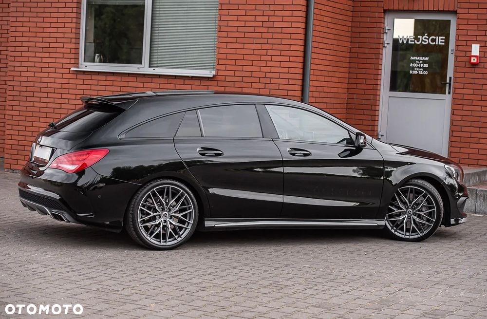 Mercedes-Benz CLA AMG 45 4Matic AMG Sp.sh 7G-DCT - 40