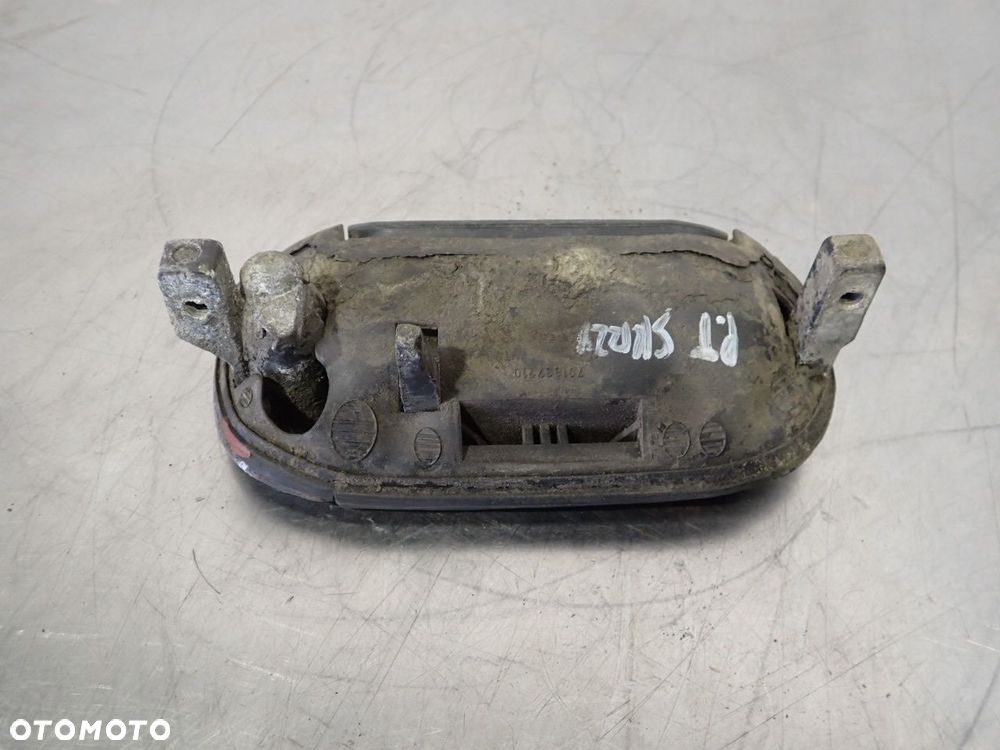 KLAMKA PRAWY TYŁ SKRZYDŁO VOLKSWAGEN T4 - 2