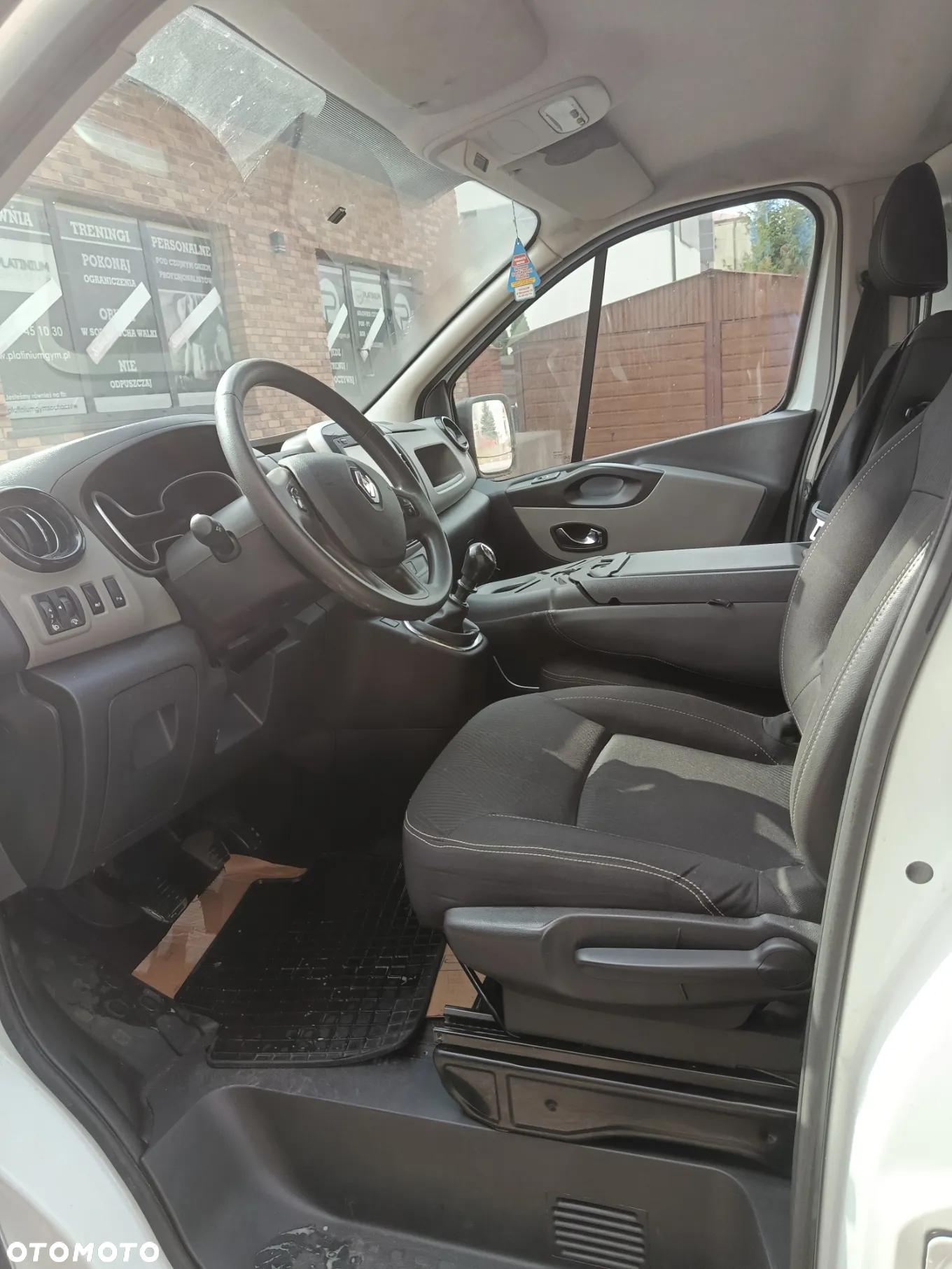 Renault Trafic - 22