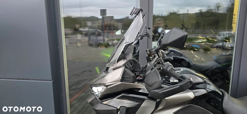 Kawasaki Versys 1100 SE - 30