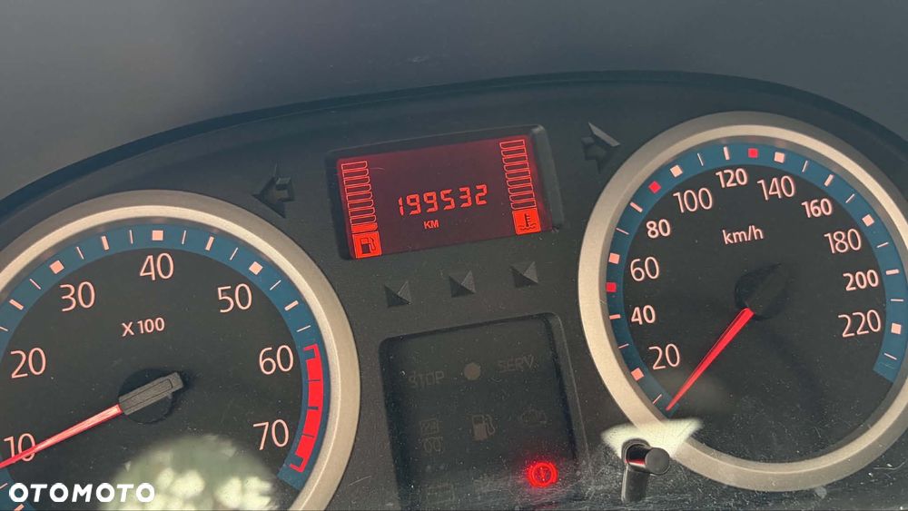 Renault Clio - 8