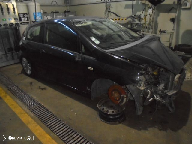 Carro MOT: 199A3000 Cxvel: 55192042 FIAT GRANDE PUNTO 2008 1.3D 90CV 3P PRETO DIESEL - 2