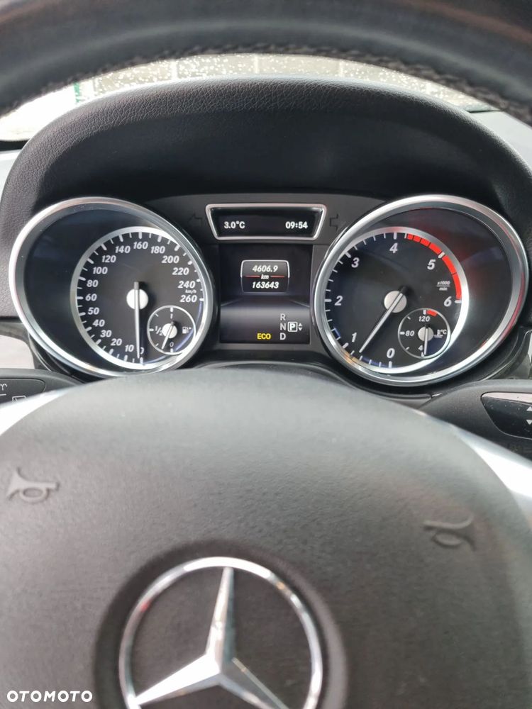 Mercedes-Benz ML - 8