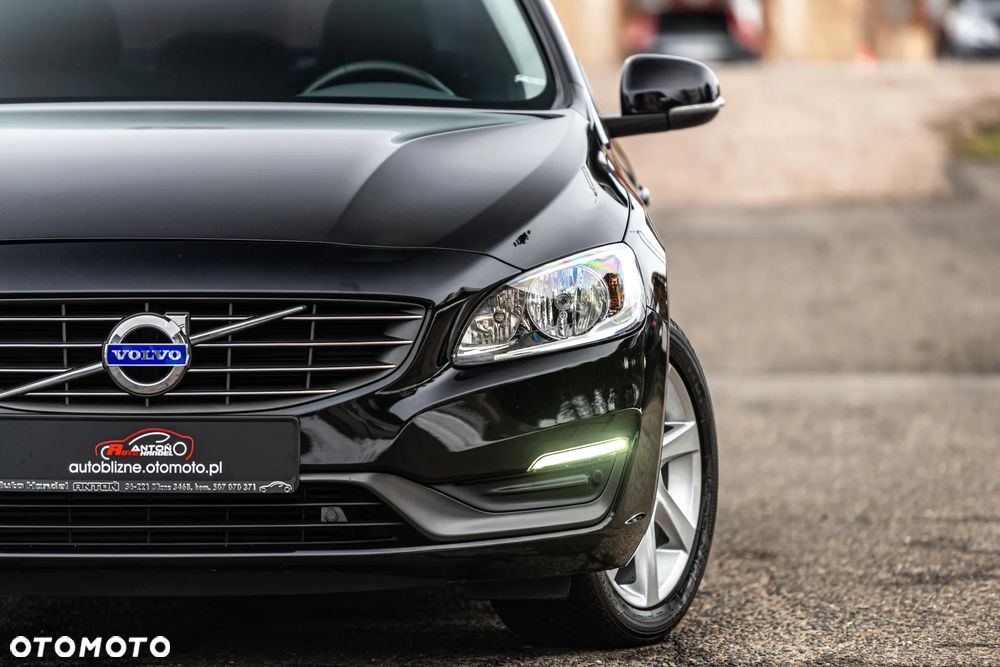 Volvo S60 D2 Momentum - 11