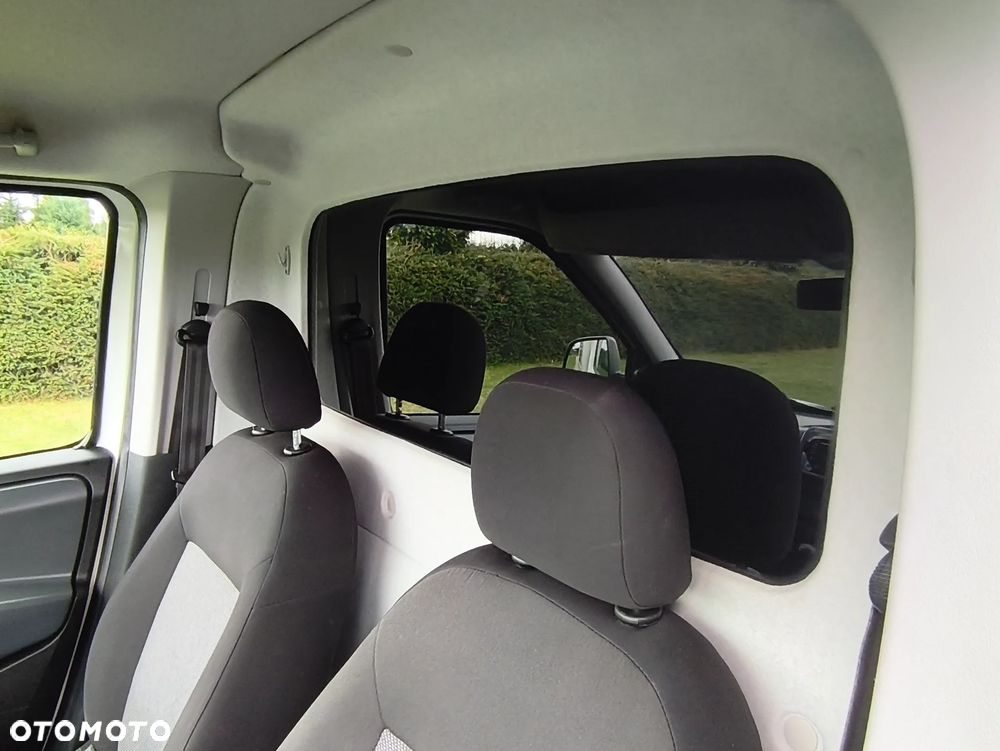 Fiat DOBLO - 21