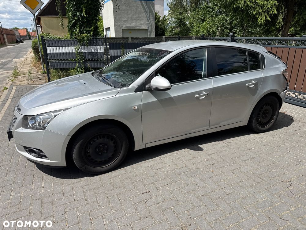 Chevrolet Cruze 1.8 Automatik LTZ - 3