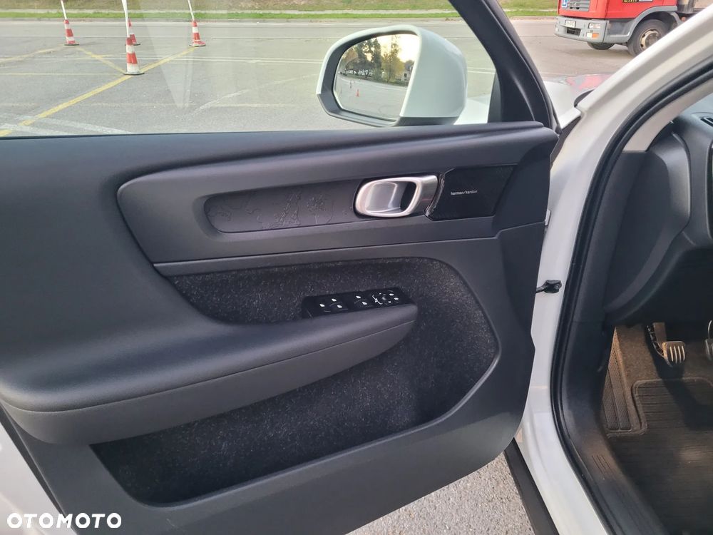 Volvo XC 40 - 19