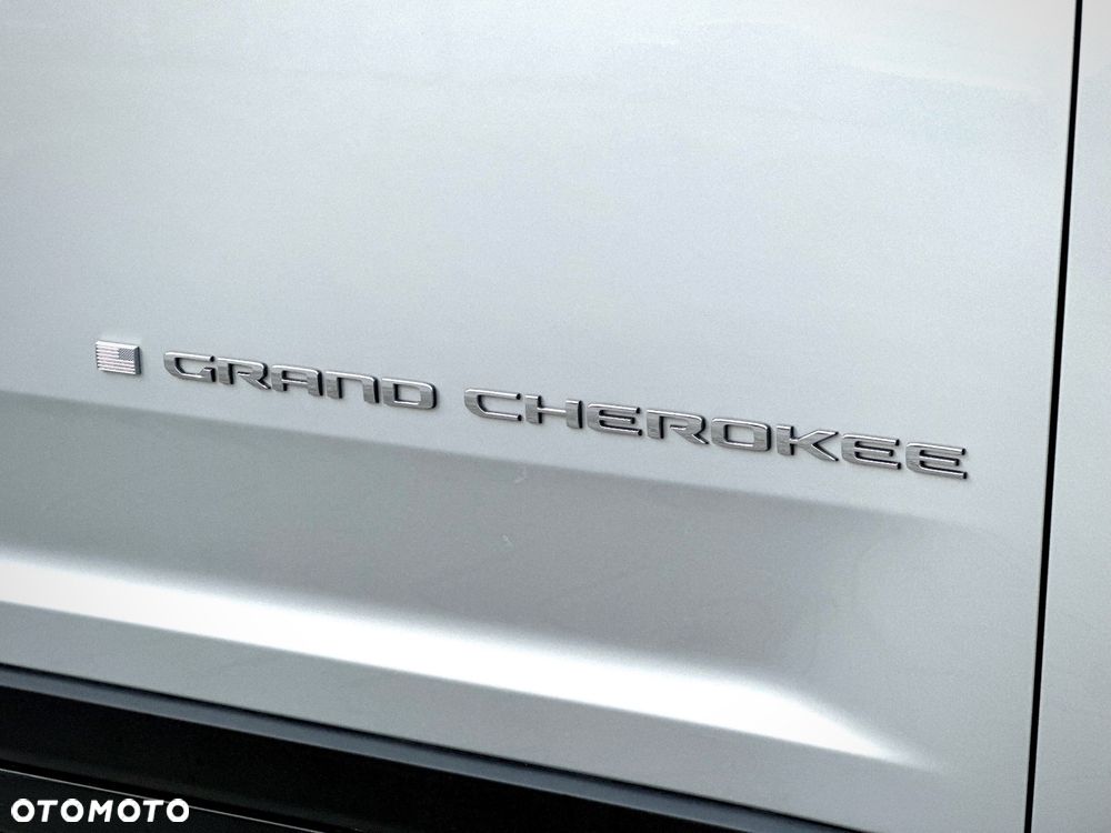 Jeep Grand Cherokee - 40